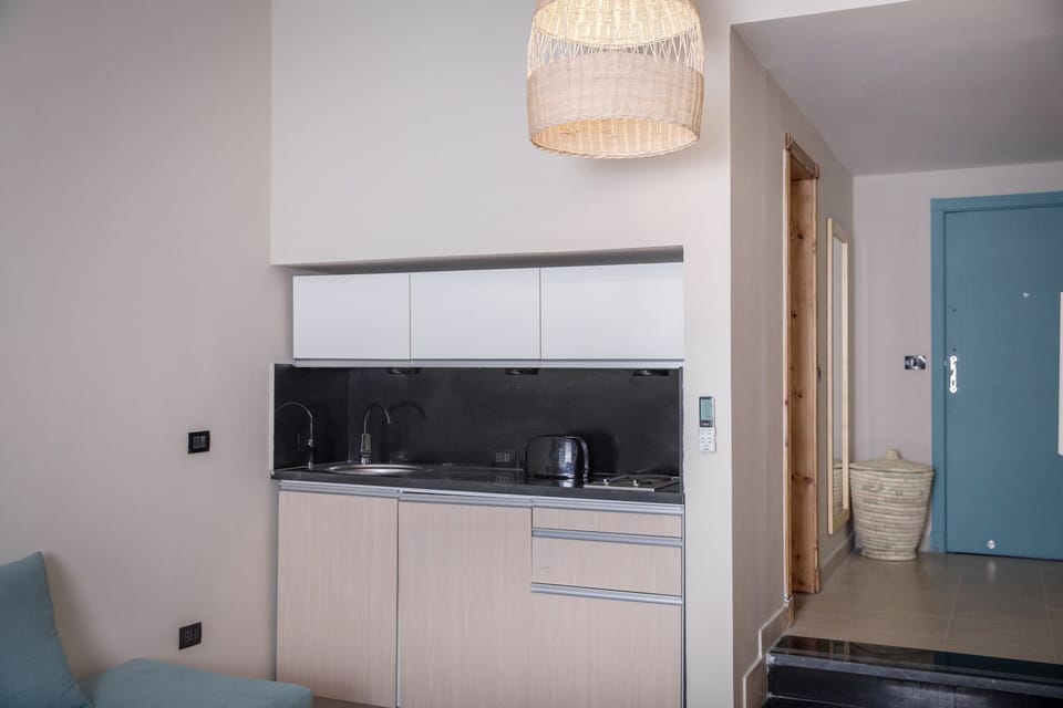 Suite Hadba View | Egyptian cotton sheets, premium bedding, minibar, in-room safe