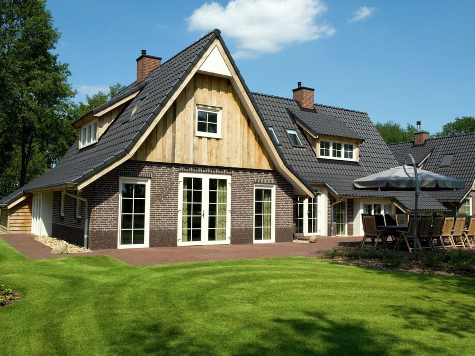 Villa | Exterior