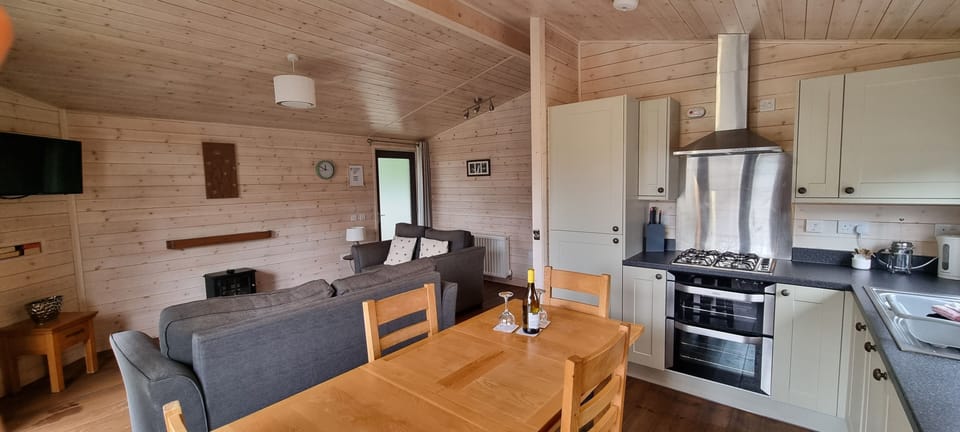 Open plan kitchen diner