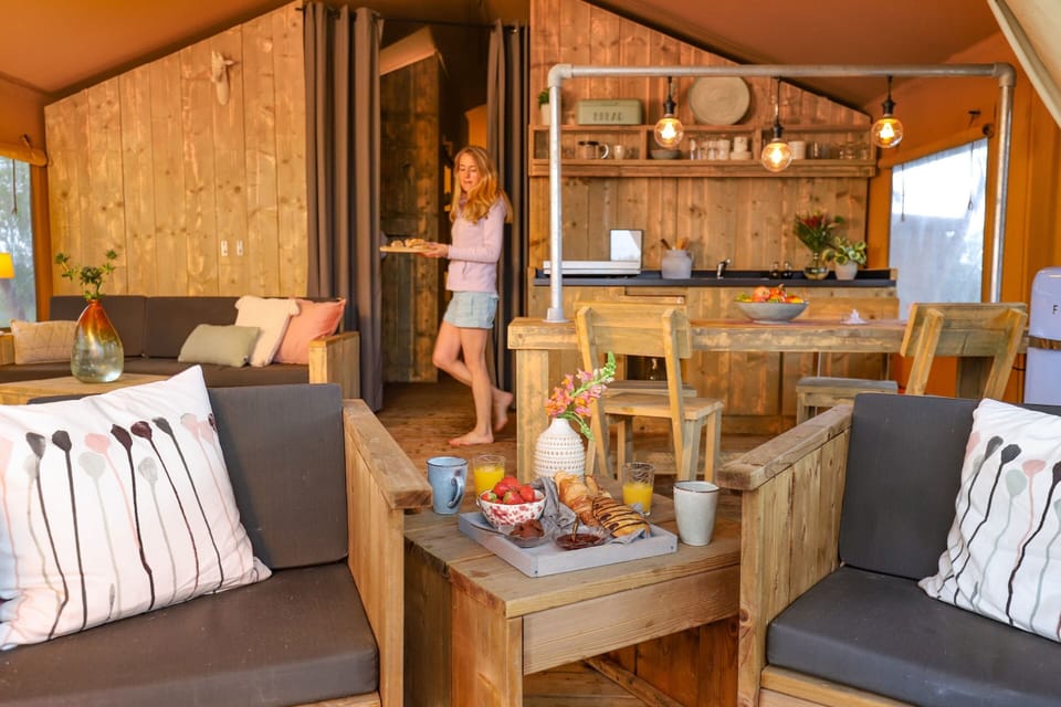 Tent | Living room