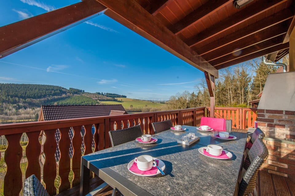 Villa | Balcony