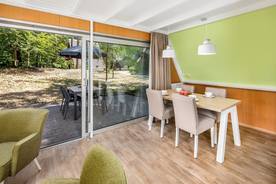 Bungalow | Dining