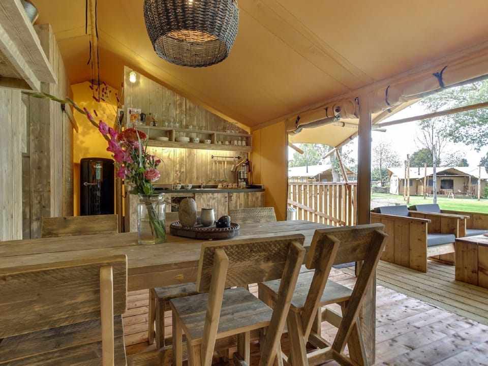 Tent | Dining