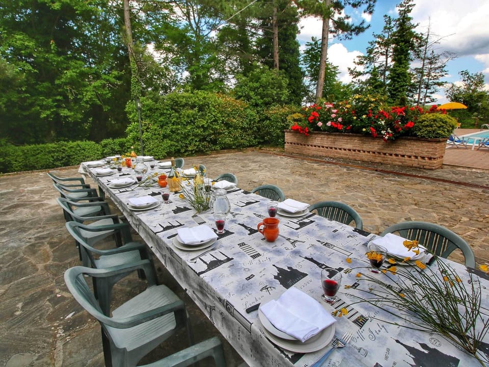 Villa | Dining