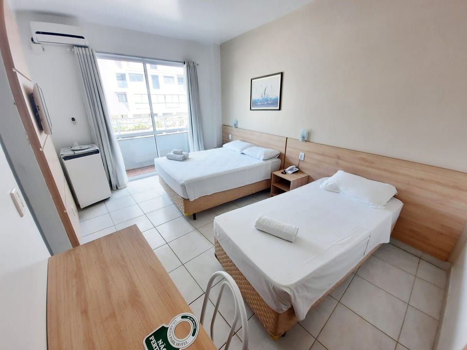 Quarto Triplo Luxo  | Free WiFi, bed sheets