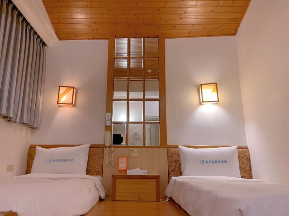 Twin Room, 2 Twin Beds | Desk, blackout drapes, free WiFi, bed sheets
