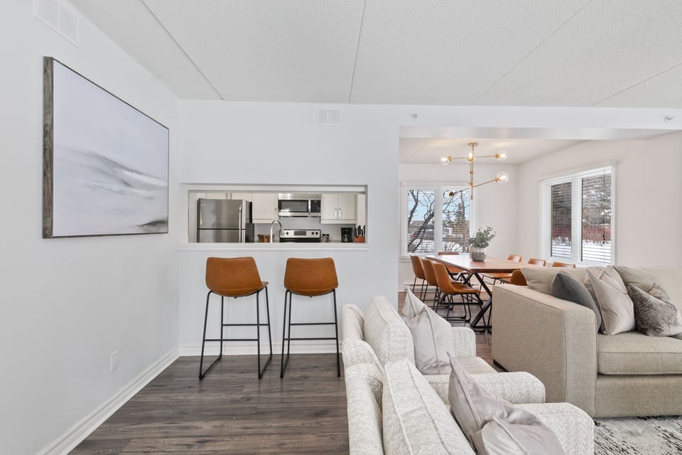 118 Mountain Walk - No Pets Allowed | Living area | 50-inch LED TV with cable channels, TV, fireplace