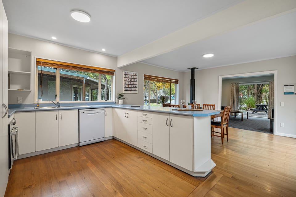 House - 4 Bedrooms | Private kitchen