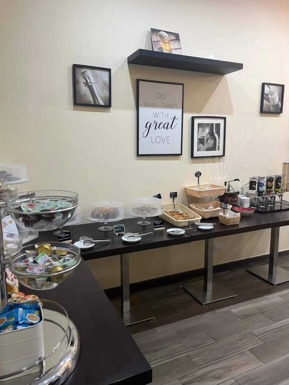 Breakfast buffet