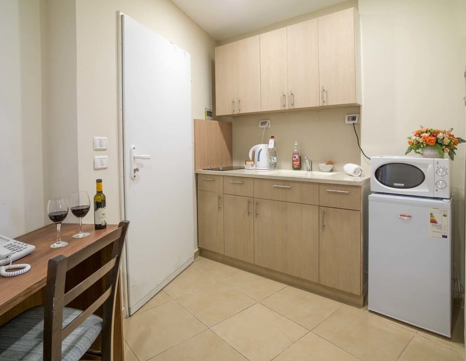 Private kitchenette