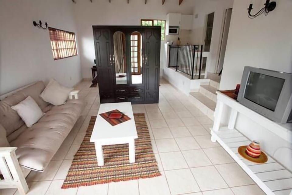 Single/Double/Triple/Family room | Living room | 32-inch LCD TV with digital channels, Netflix, streaming services
