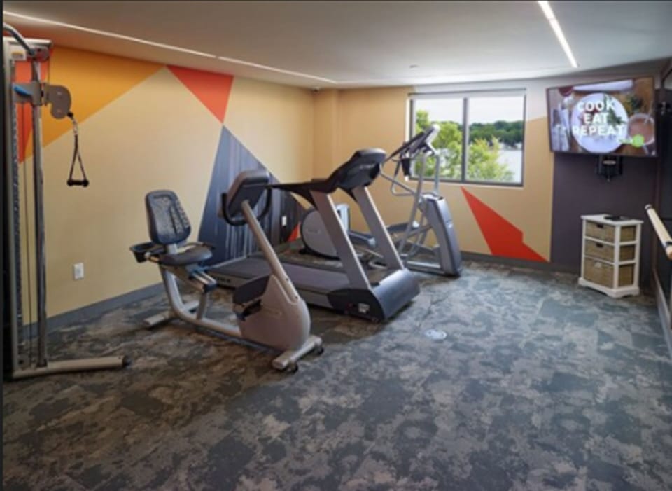 LivINN Hotel St. Paul – I-94 – East 3M Area Hotel in Oakdale