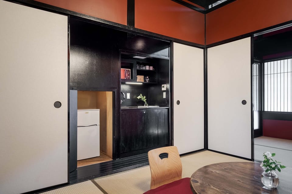 Traditional House, 3 Bedrooms, Kitchen, Garden View | Mini-refrigerator