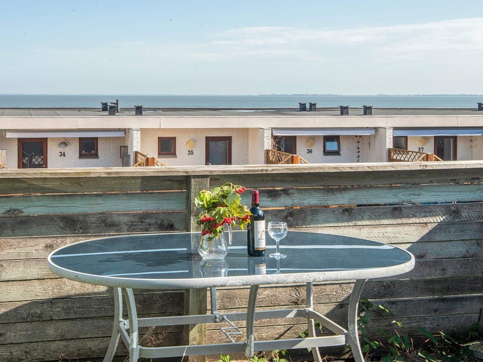 Apartment | Water view