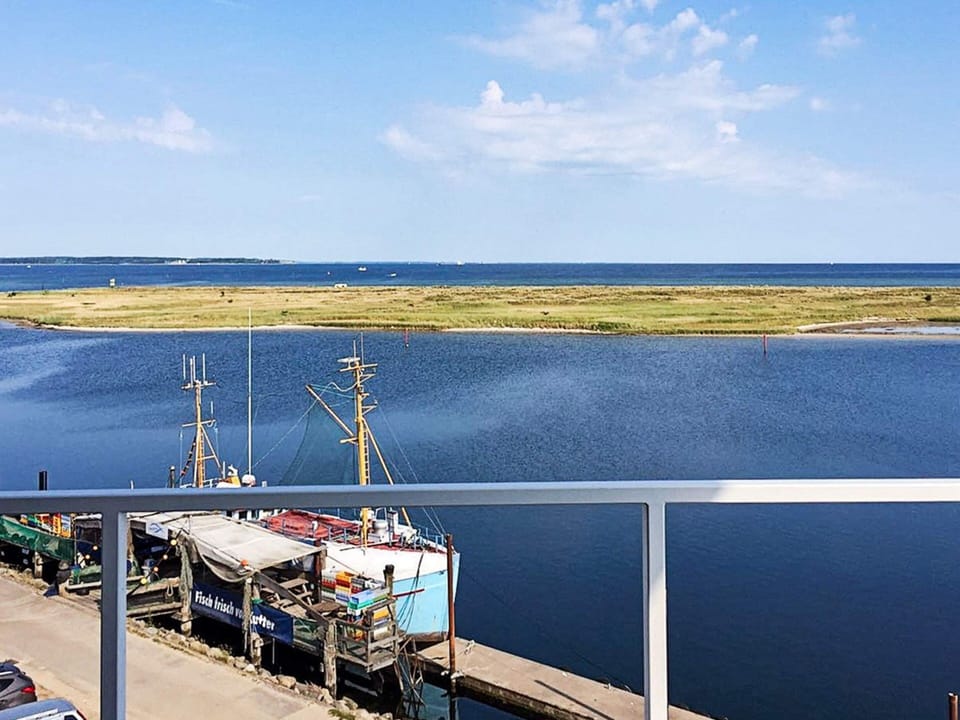 Apartment | Water view