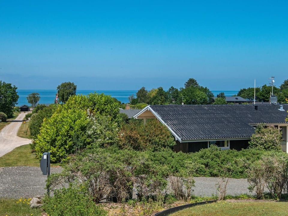 House | Water view