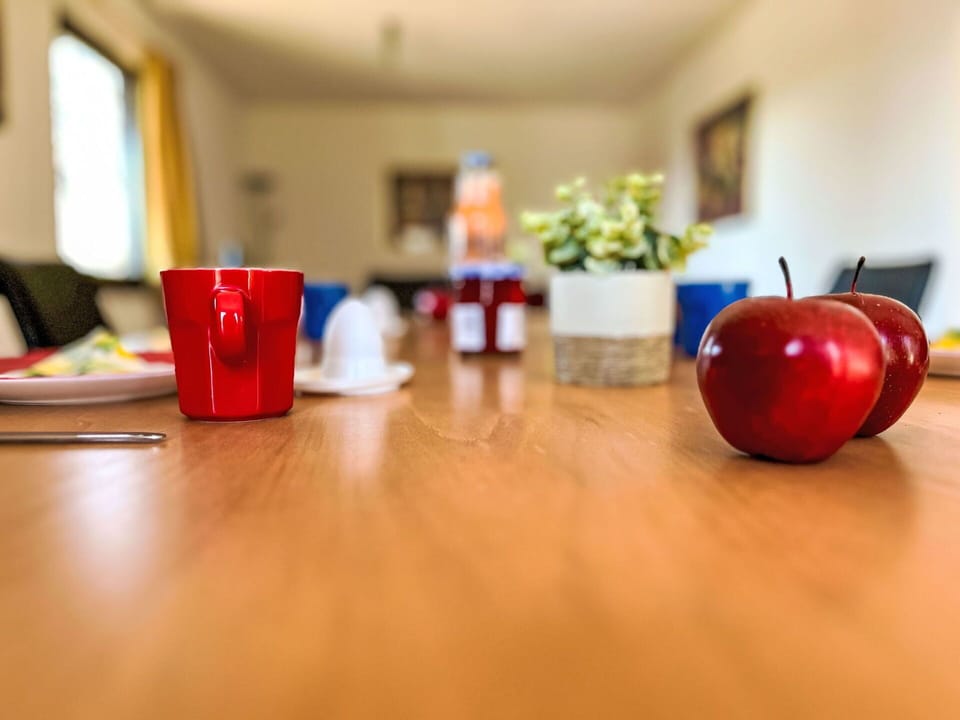 Wood, Tableware, Table, Furniture, Serveware, Drinkware, Cup, Hardwood, Wood Stain, Wood Flooring