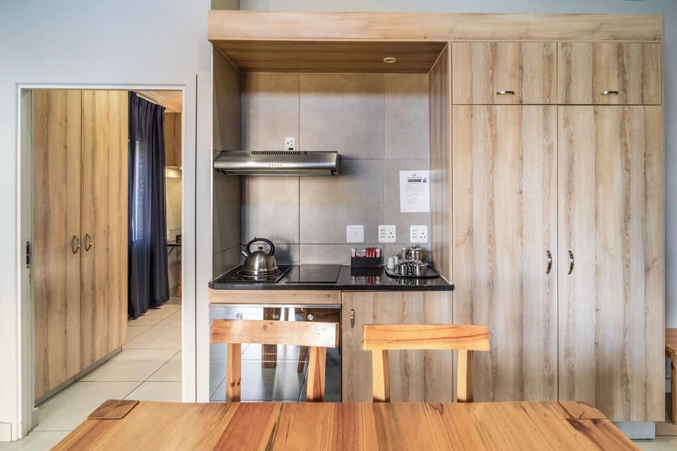 6 Sleeper Beach House (2 BR & 2 BTHRM) (31) | Private kitchen | Fridge