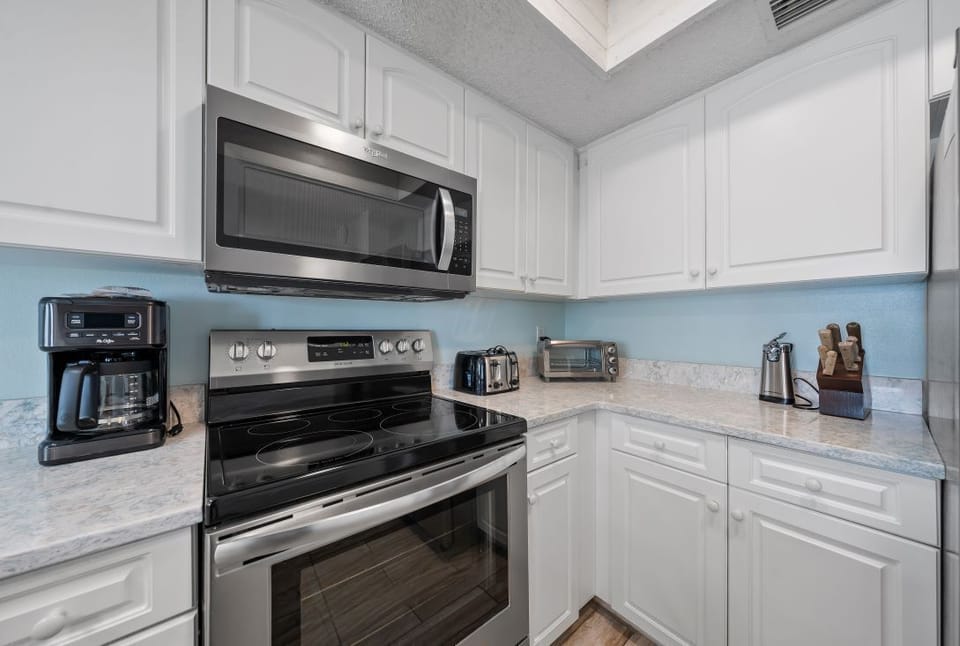 10 SSC111 Kitchen