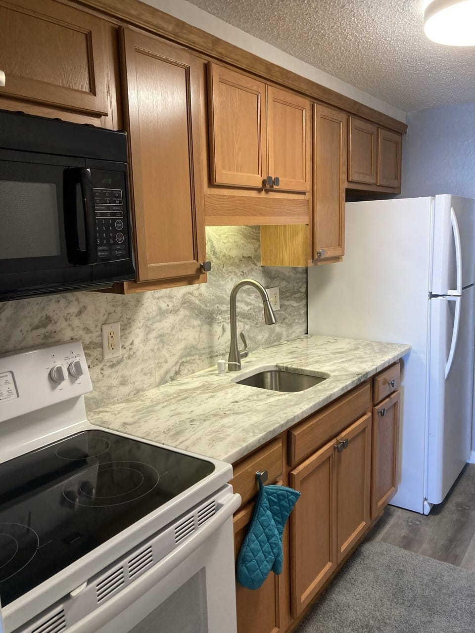 New granite countertop /backsplash.