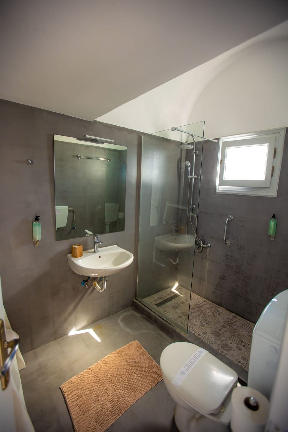 Premier Suite, Hot Tub, Sea View | Bathroom | Shower, free toiletries, hair dryer, towels