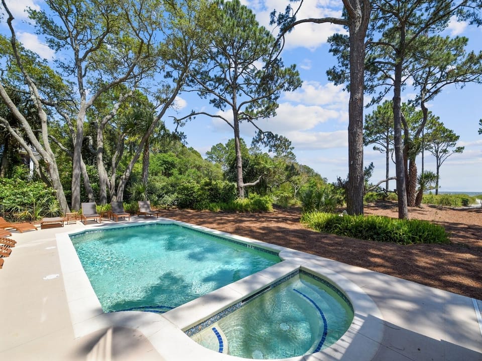 Oceanfront Pool and Hot Tub at 9 Laurel Lane