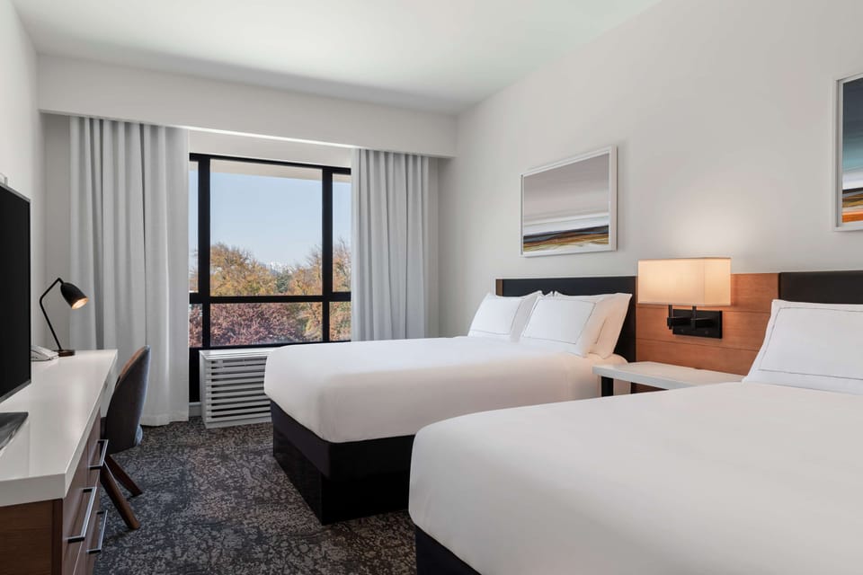 Premium bedding, pillowtop beds, in-room safe, desk