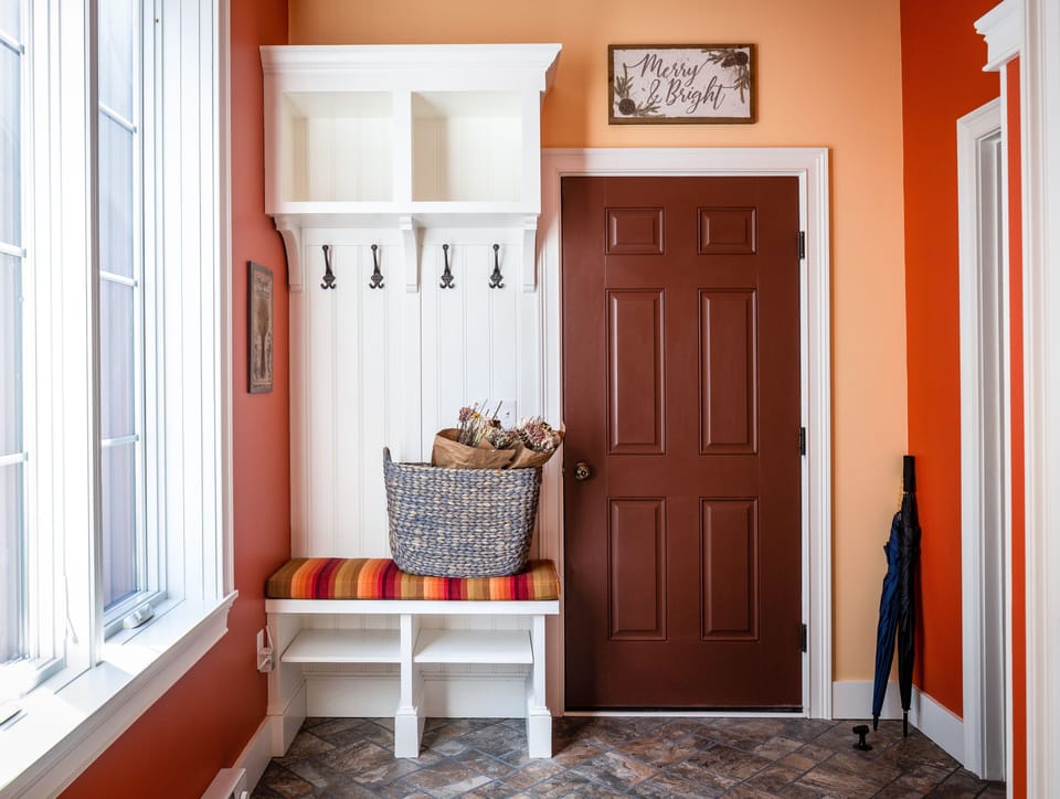Mudroom (entrance from garage)