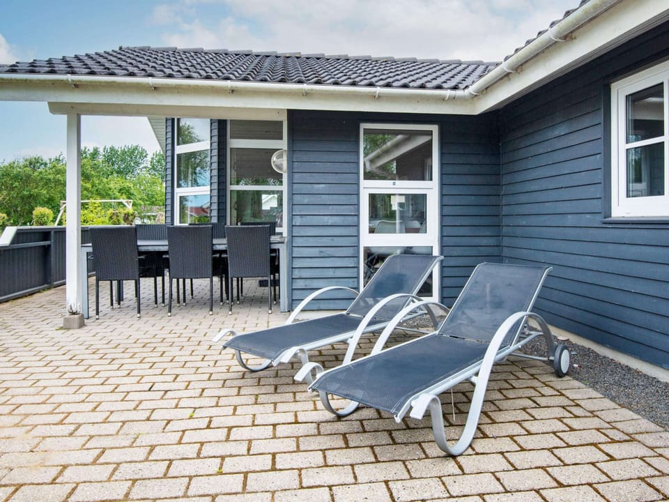 House | Outdoor dining