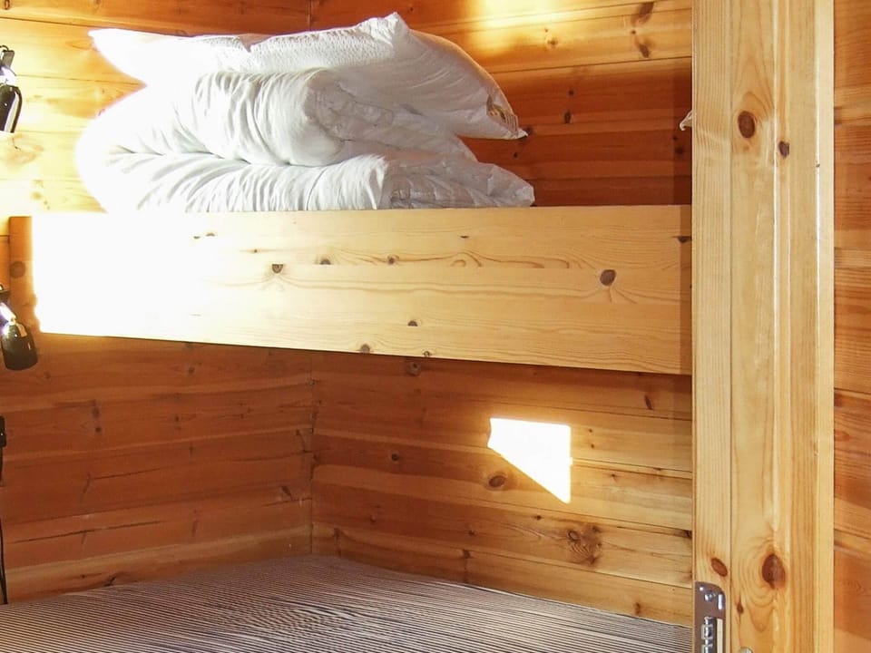4 Person Holiday Home in Rebbenes Apartment in Troms Og Finnmark