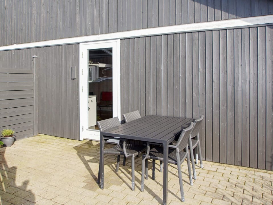 House | Outdoor dining