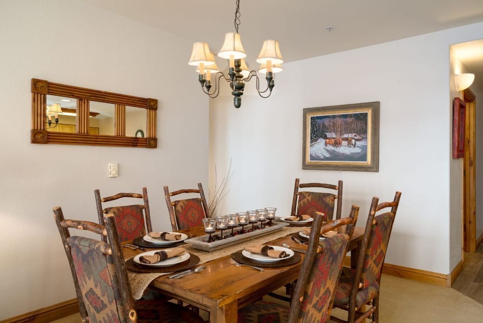 Formal dining for 6