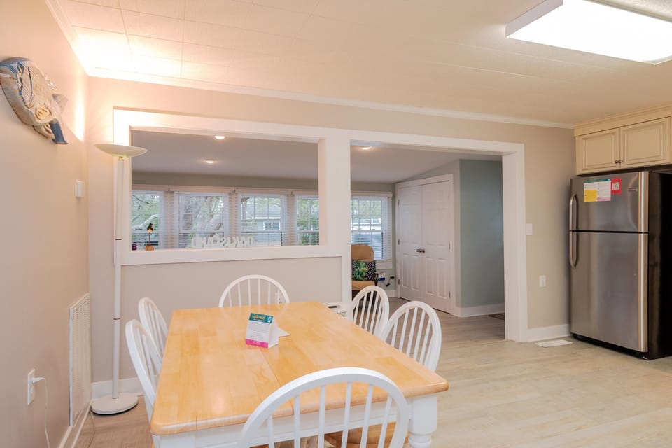 Kitchen / Dining - North