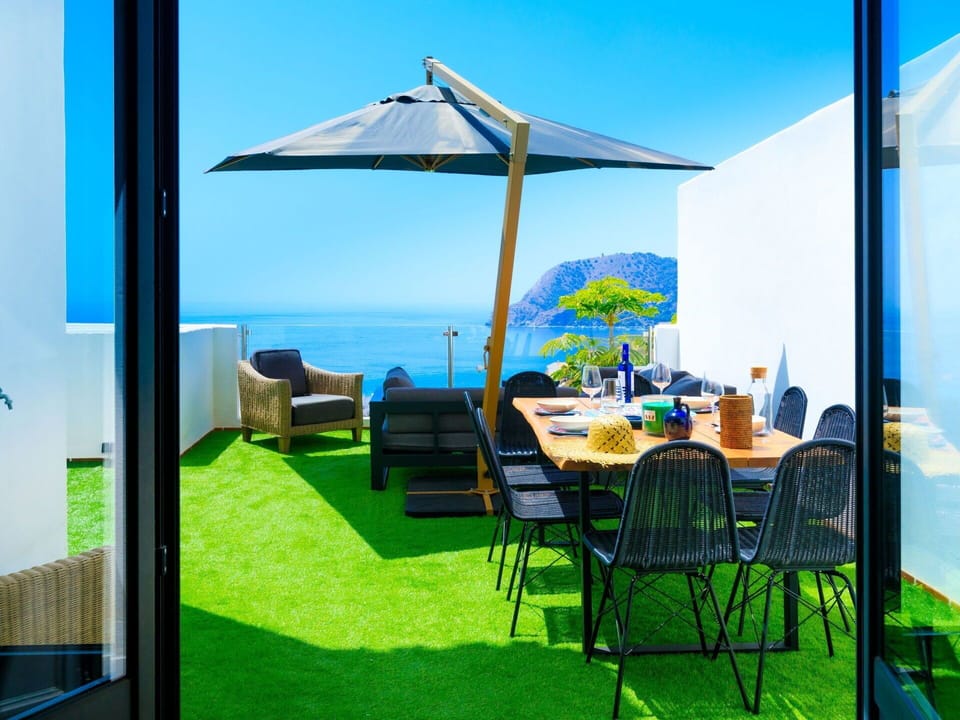 Property, Furniture, Real Estate, Grass, Room, Table, Azure, Turquoise, Shade, Building