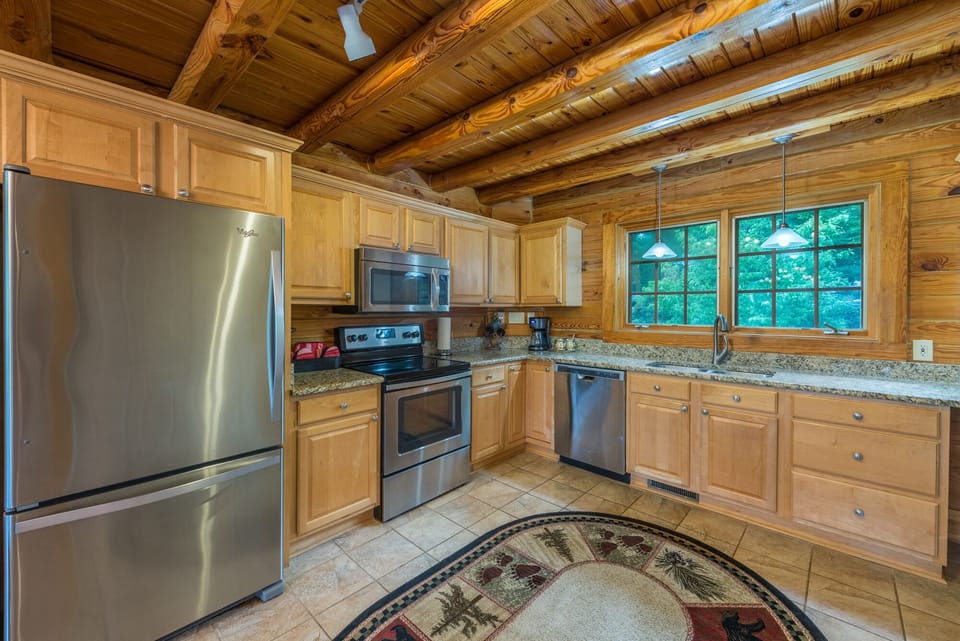 Spacious fully stocked kitchen with near new appliances