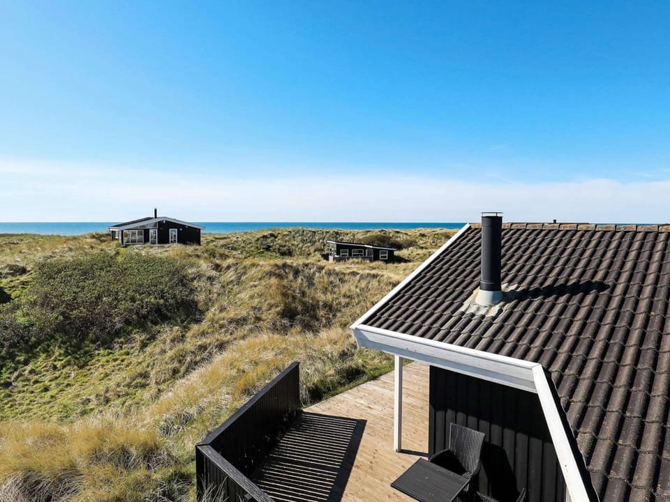 House | Water view