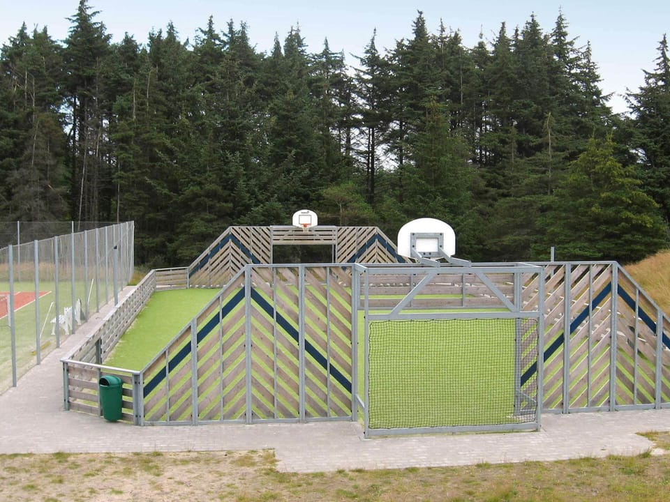 House | Sport court