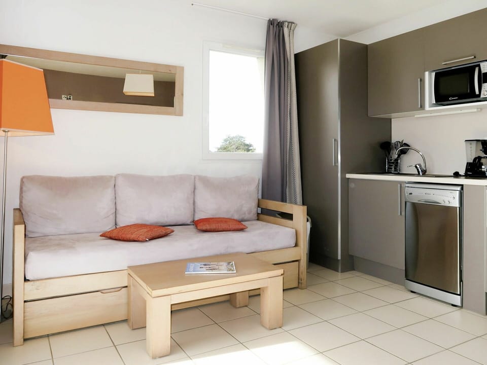 Furniture, Room, Property, Interior Design, Floor, Building, House, Table, Living Room, Ceiling