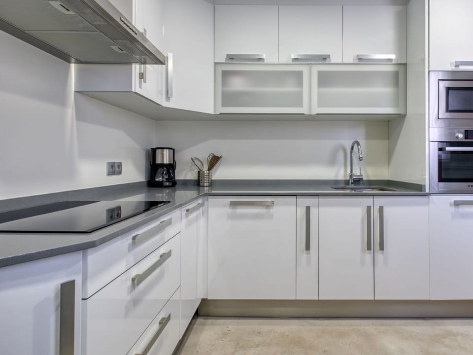 Countertop, Kitchen, Cabinetry, White, Room, Furniture, Property, Interior Design, Building, Architecture