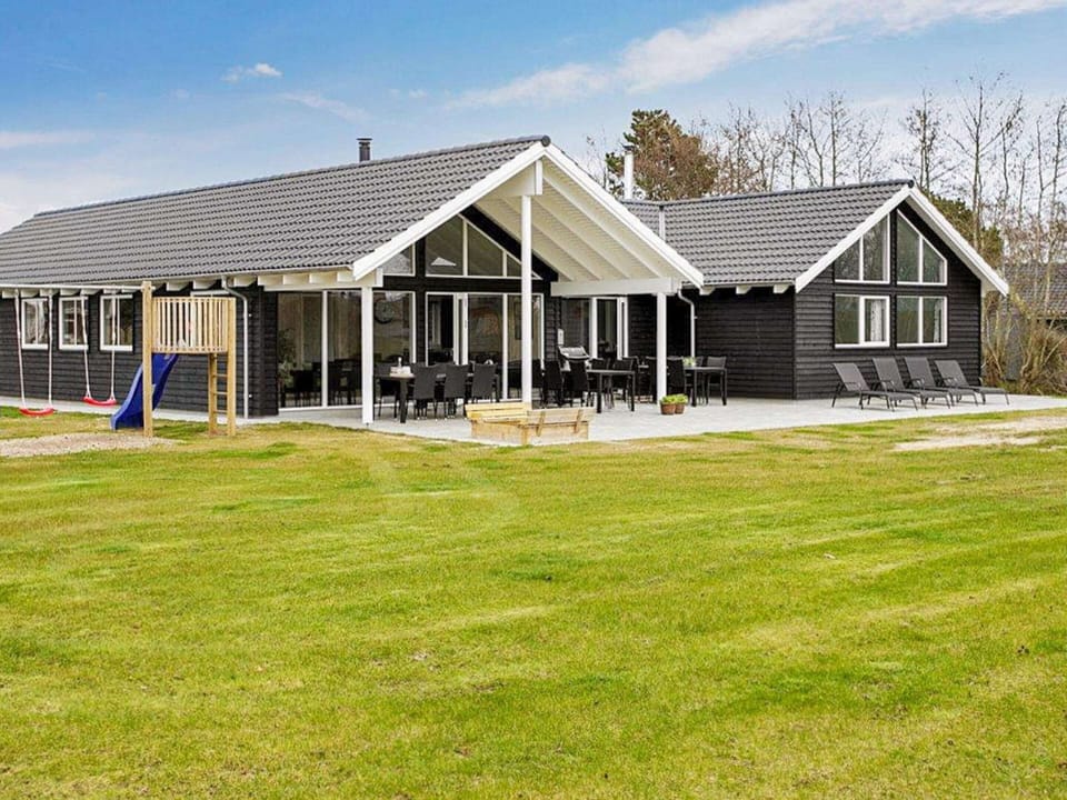 House | Private kitchen | Highchair