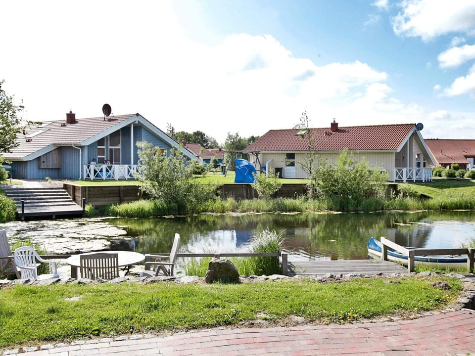 House | Water view