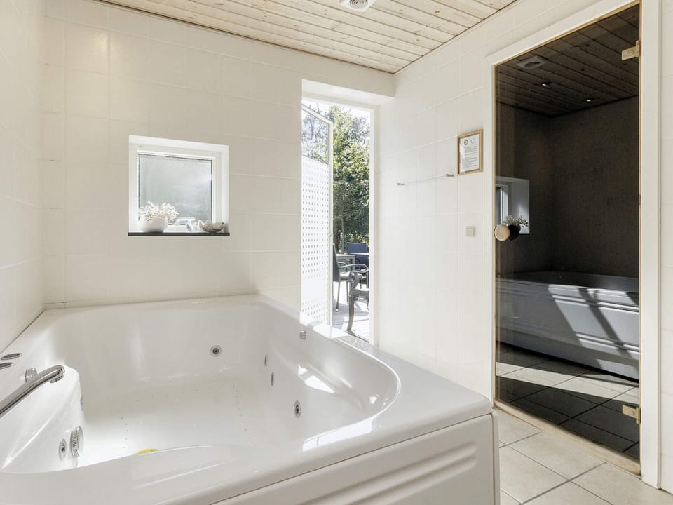 10 Person Holiday Home in Vaeggerlose-by Traum House in Væggerløse