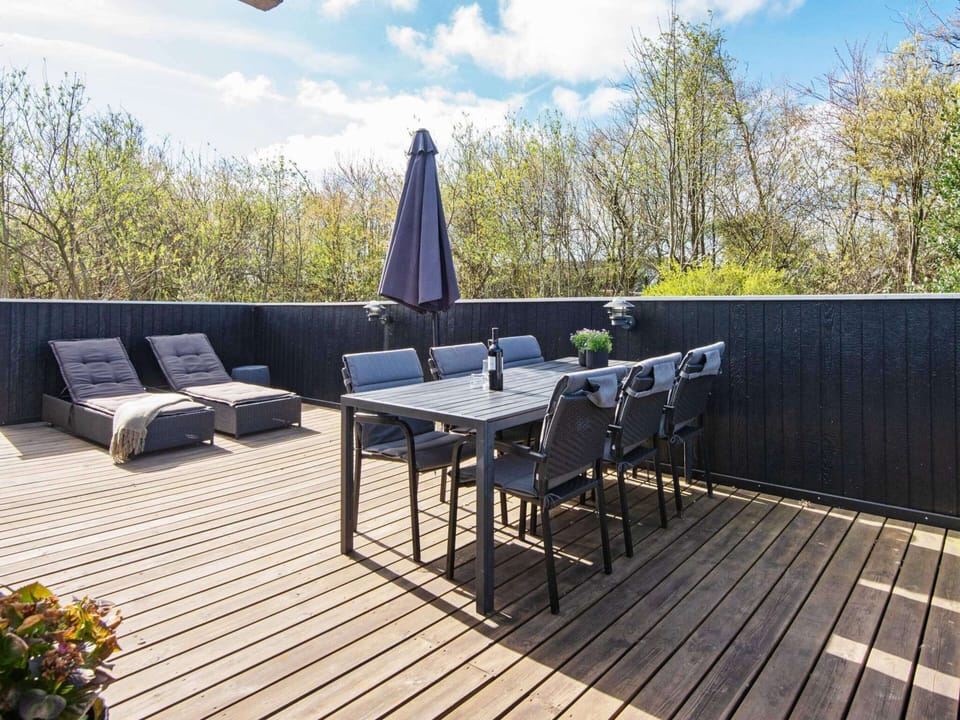 House | Outdoor dining