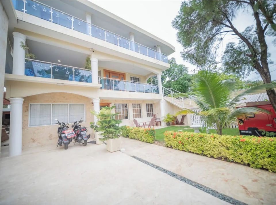 Apartment, 2 Bedrooms, Smoking, Balcony | Exterior