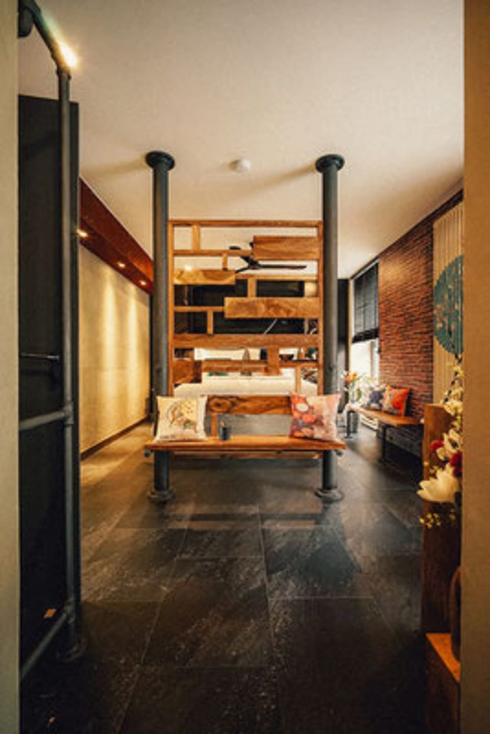 Senior Double Room, 1 Queen Bed | Living area | TV