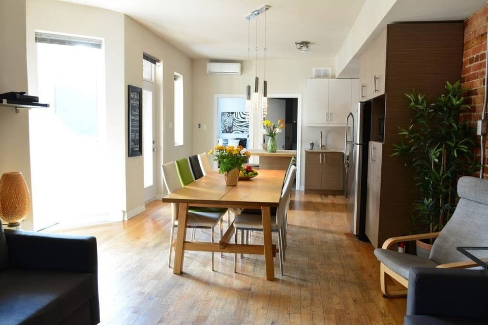 The dining room sits 10 people. The extra chairs are in the rooms.