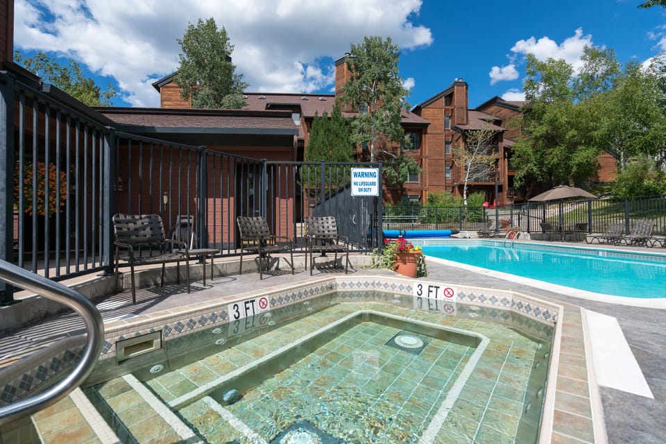 Hot Tub and Pool