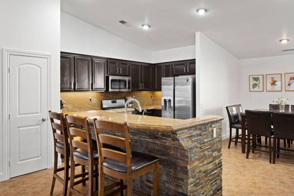 Open Kitchen concept: kitchen, breakfast nook
