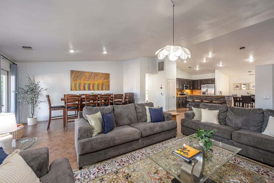 Living space: 3 large sofa, smart tv, board games
