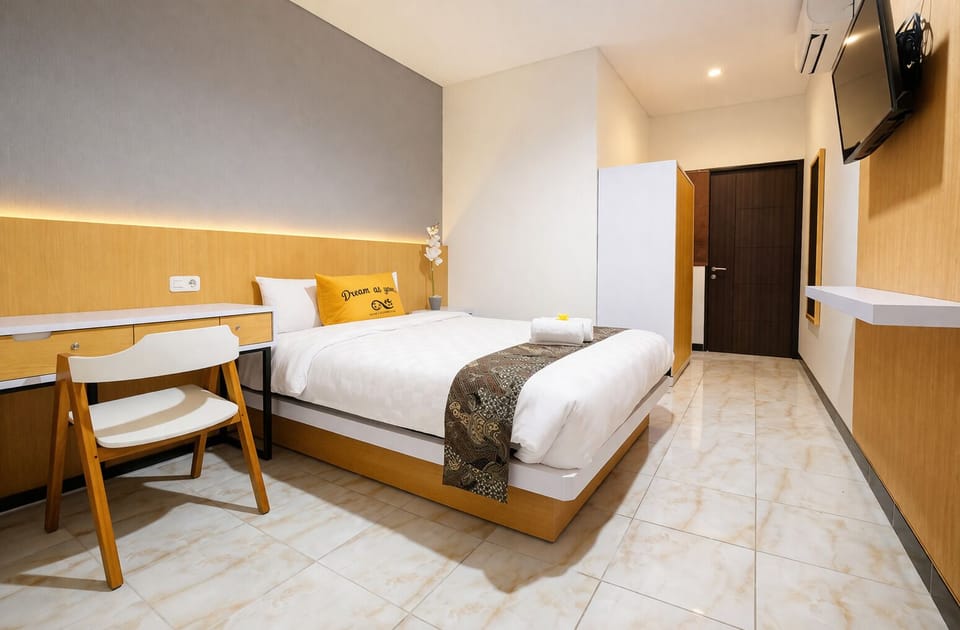 Deluxe Suite | Desk, free WiFi, bed sheets